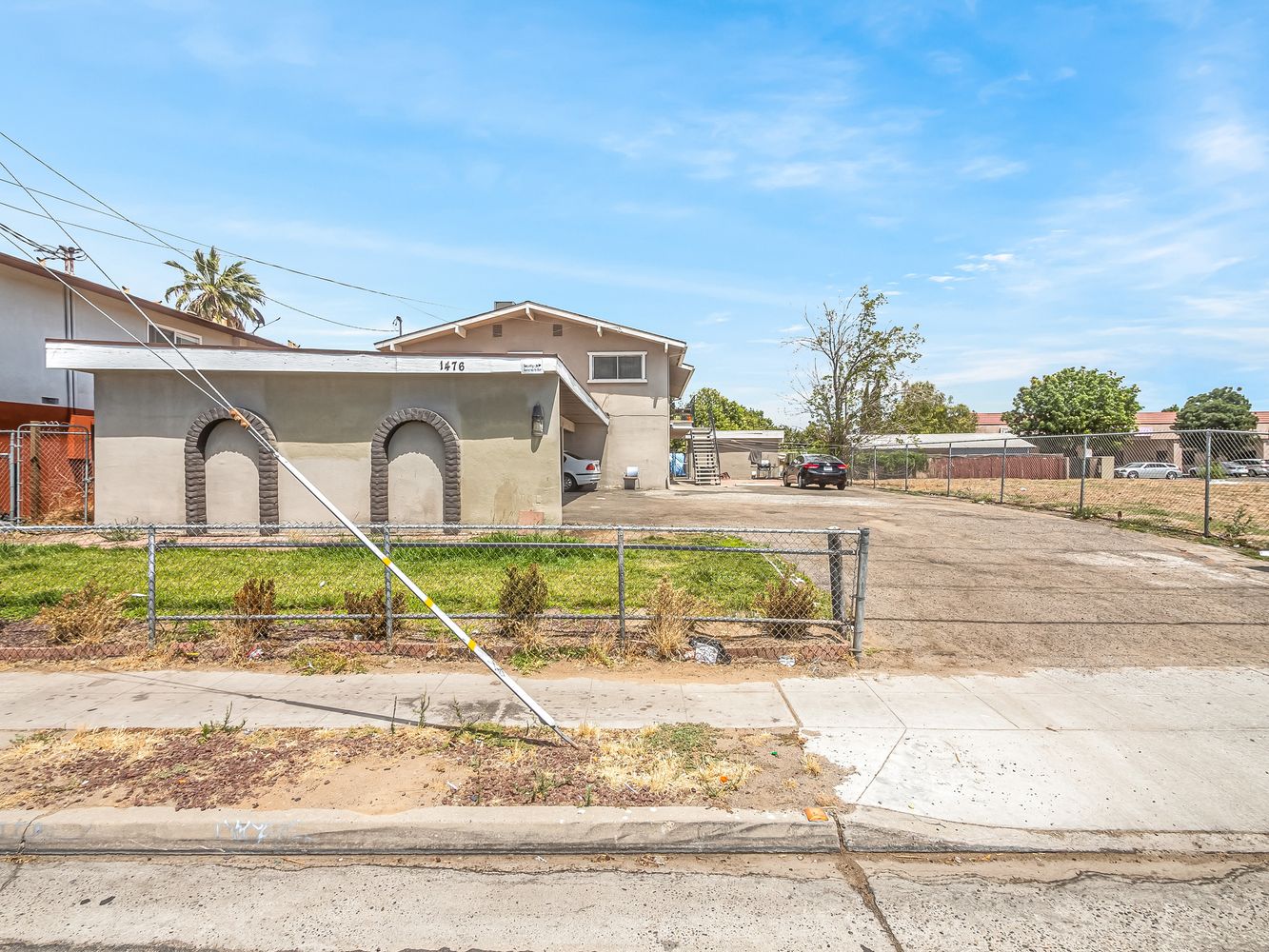 1476 N Cedar Ave, Fresno, CA 93703